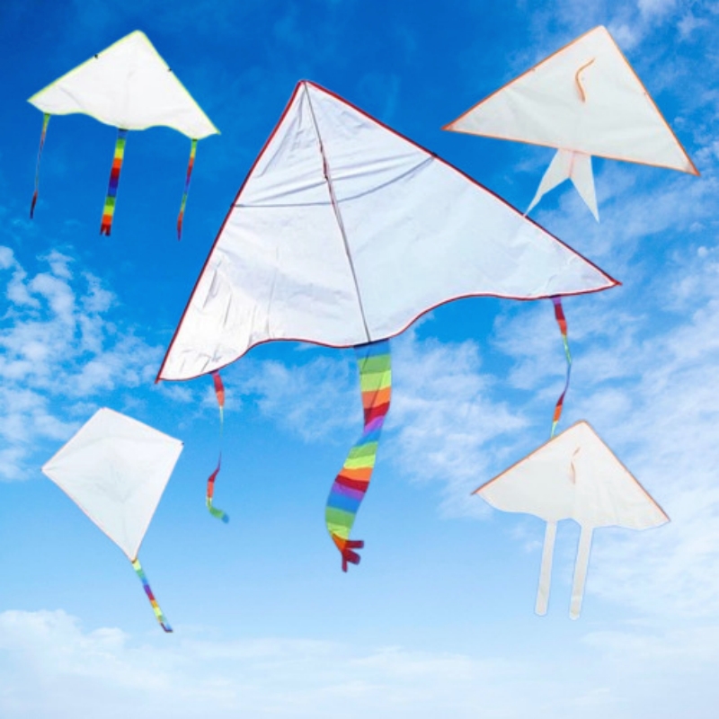 Kite Wind Outdoor - 2 aquiloni fai da te in